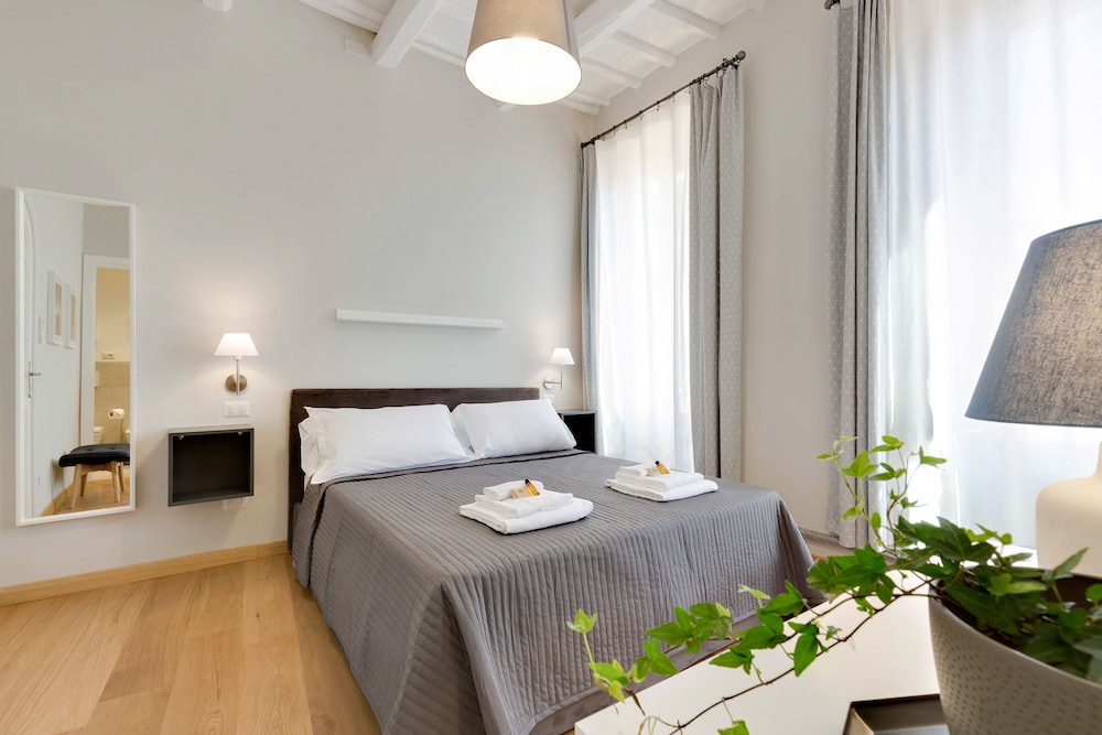 Comfort Apartment, 2 Bedrooms, Kitchen (Via di Grotta Pinta, 10 - Int. 11) photo 3