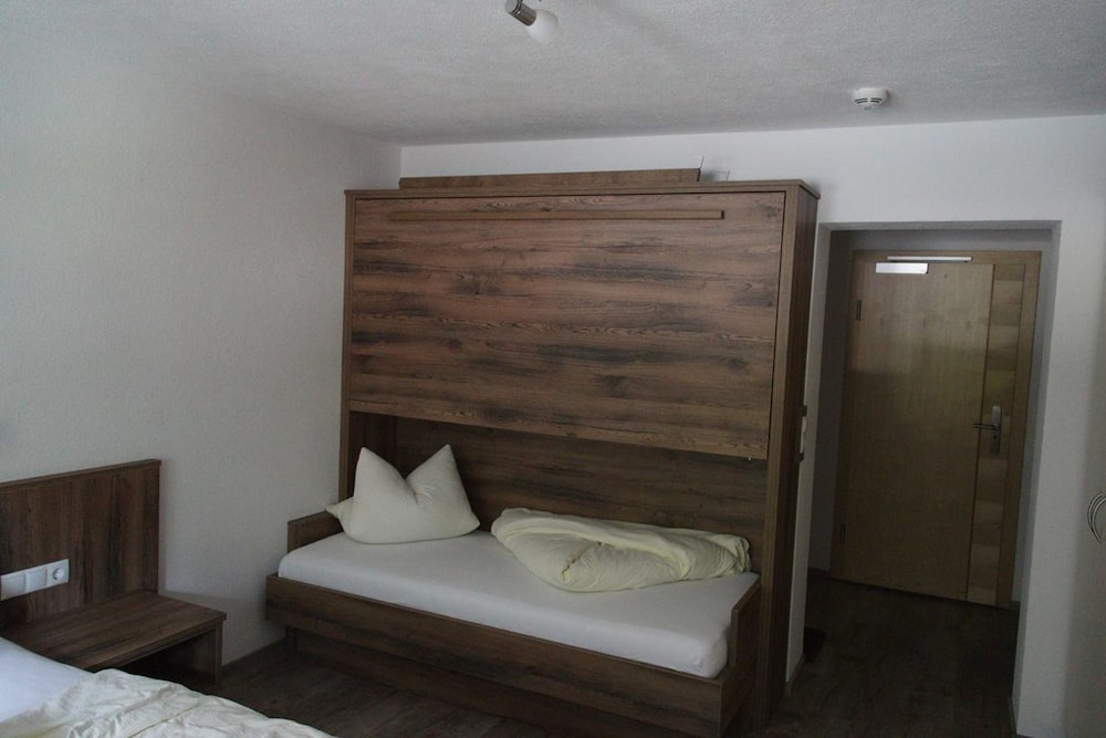 Family Apartment photo 3