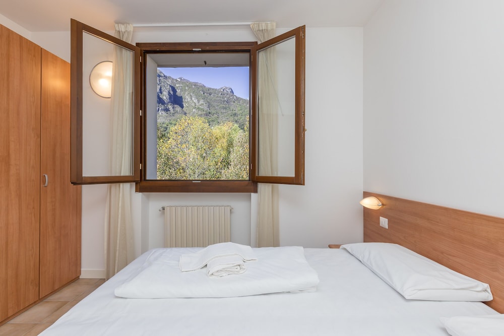 Standard Apartment, 1 Bedroom, Beachside (Porto Letizia Rossini 11)