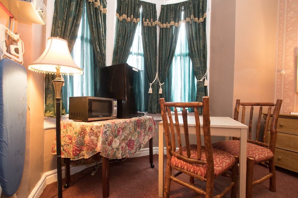 Standard Room photo 2