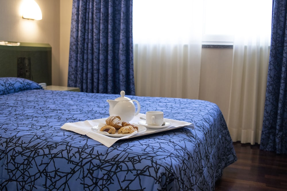 Standard Triple Room photo 2