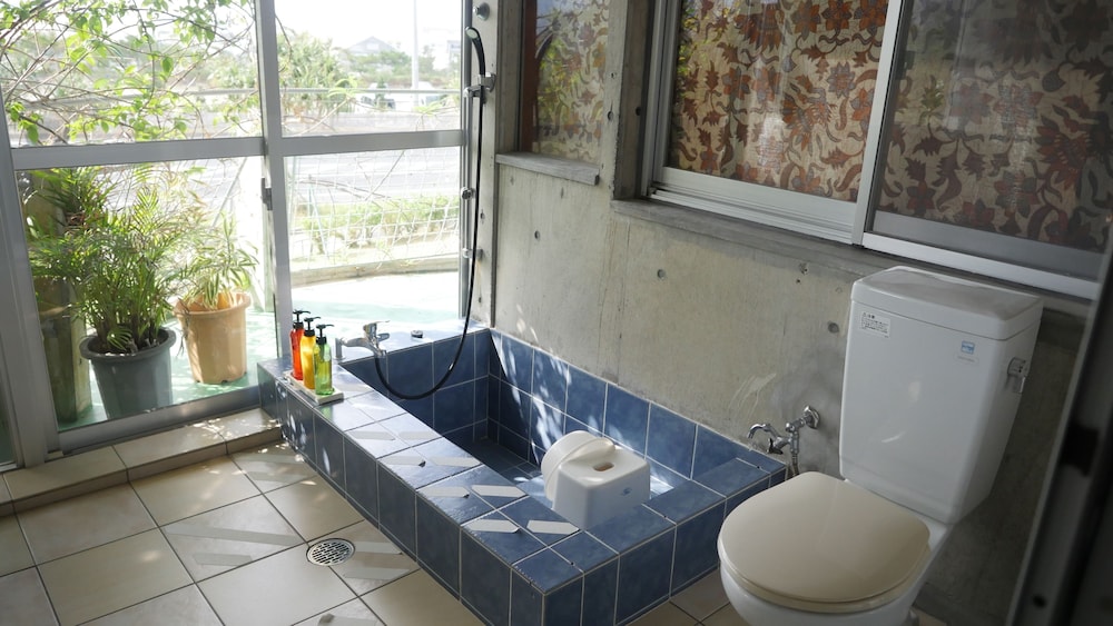 Premium Quadruple Room, 3 Twin Beds, Non Smoking, Sea View, photo 6