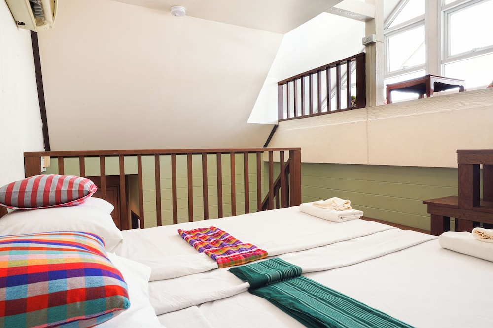 Deluxe Studio Suite photo 3