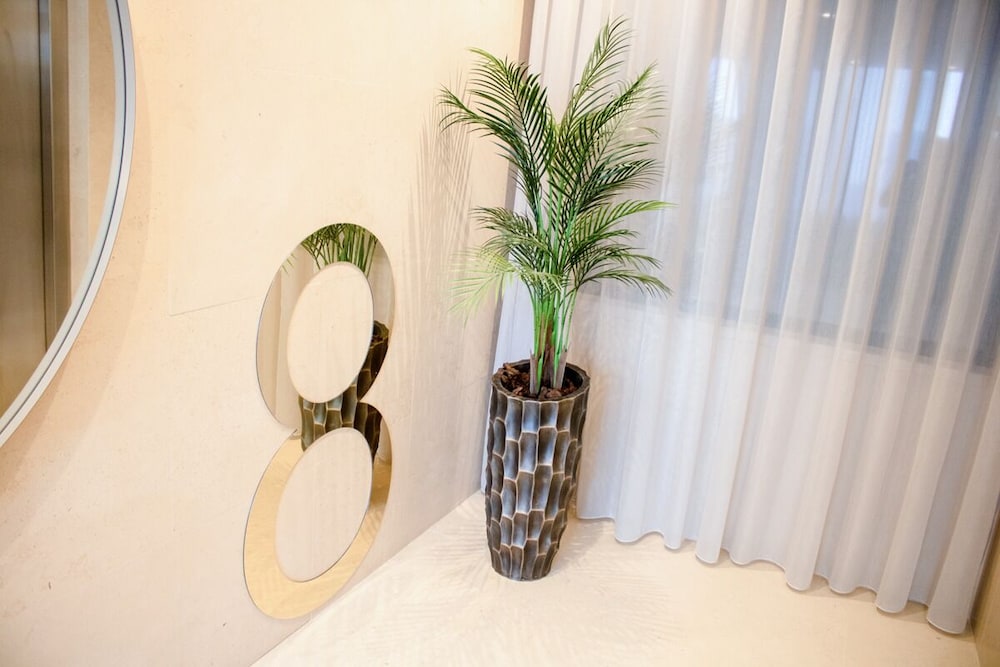 Club Privilige Twin Room - Photo 3