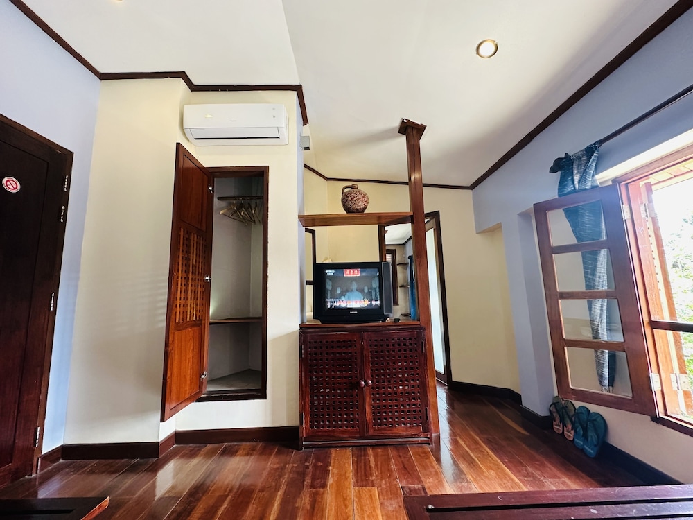 Deluxe Twin Room - Photo 13