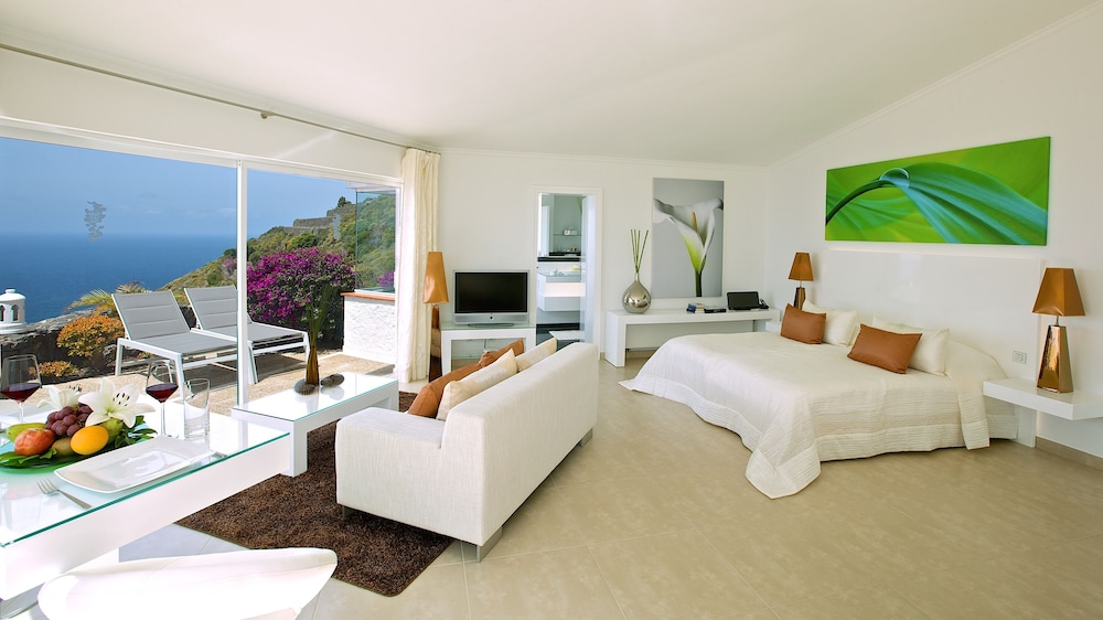 Luxury Studio