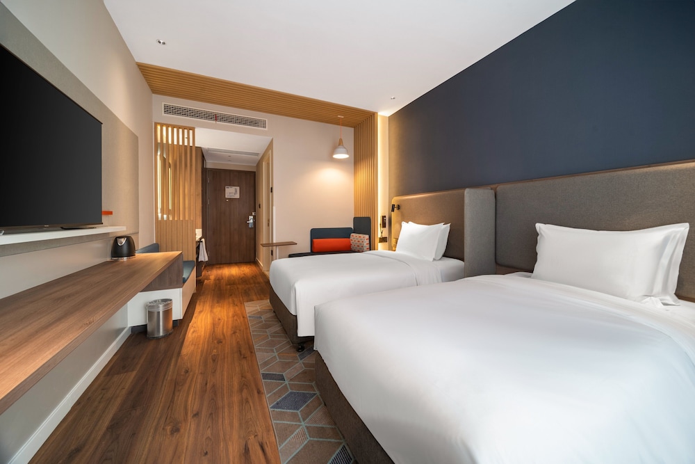 Standard Room, 2 Twin Beds (Stocked Minibar) photo 1