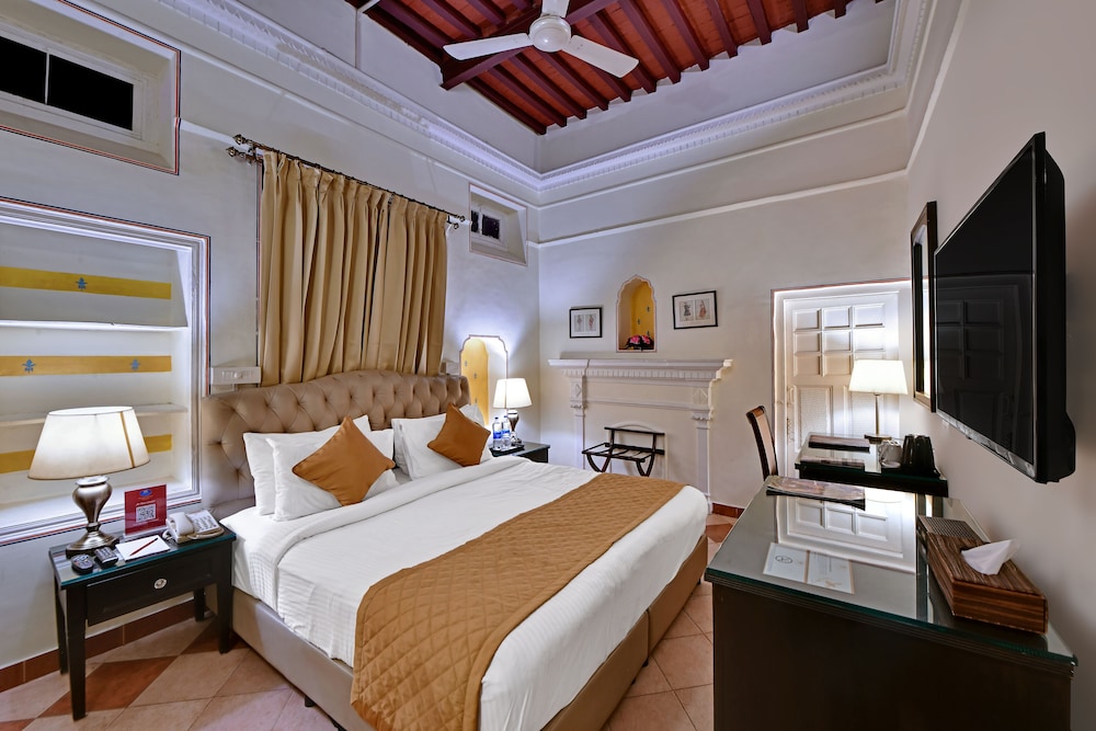 Traditional Room, 1 King Bed, Non Smoking