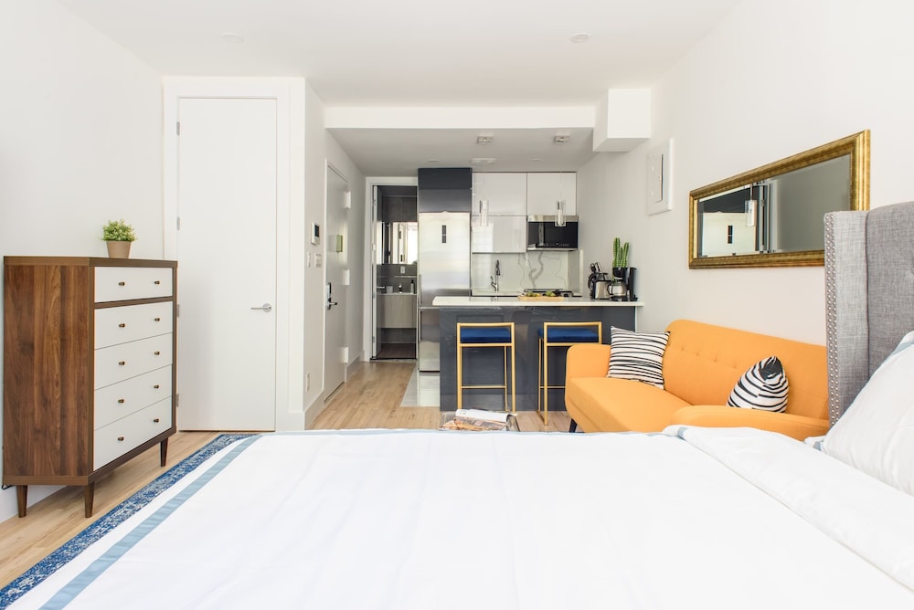 Studio, 1 Queen Bed, Non Smoking photo 2