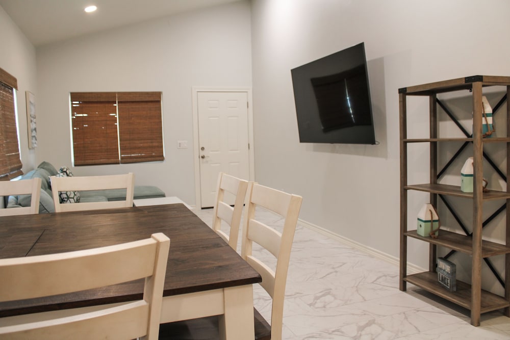Deluxe Cabin, 3 Bedrooms, Lake View photo 1
