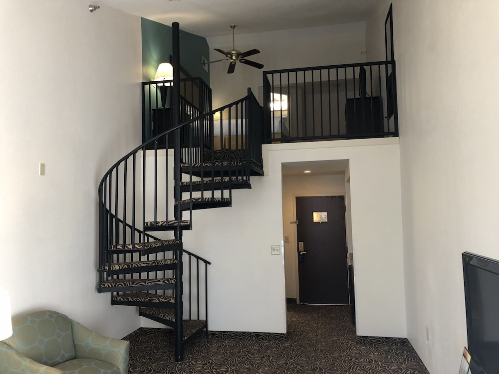 Suite, 1 Bedroom, Non Smoking - Photo 2