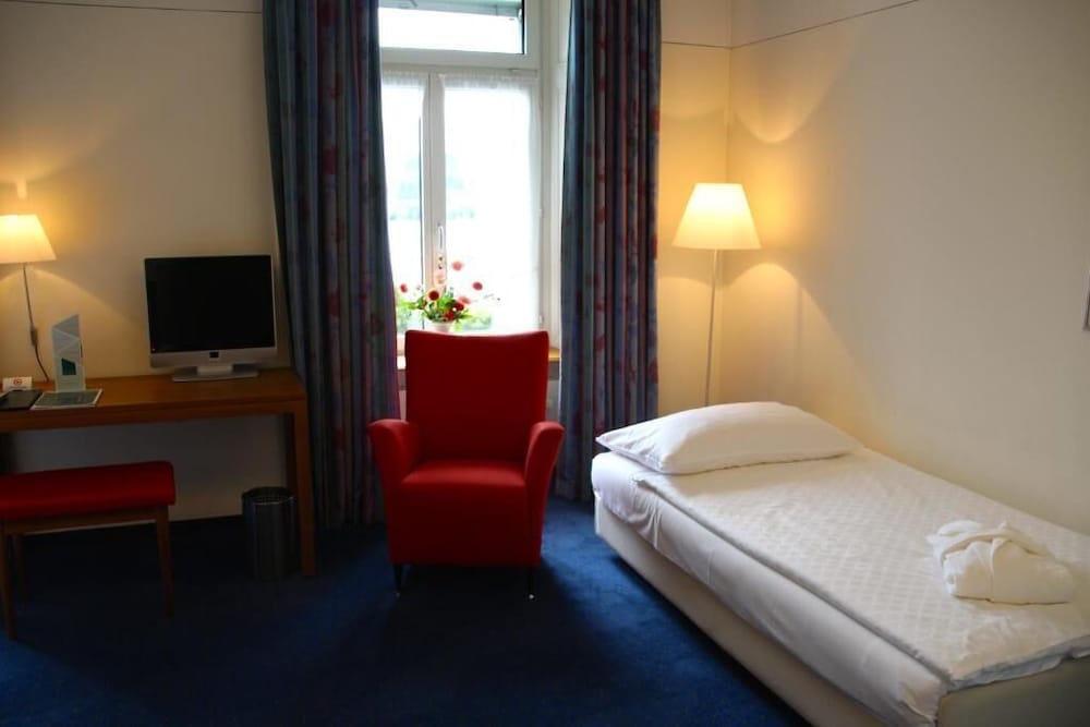 Standard Triple Room, 1 Bedroom photo 3