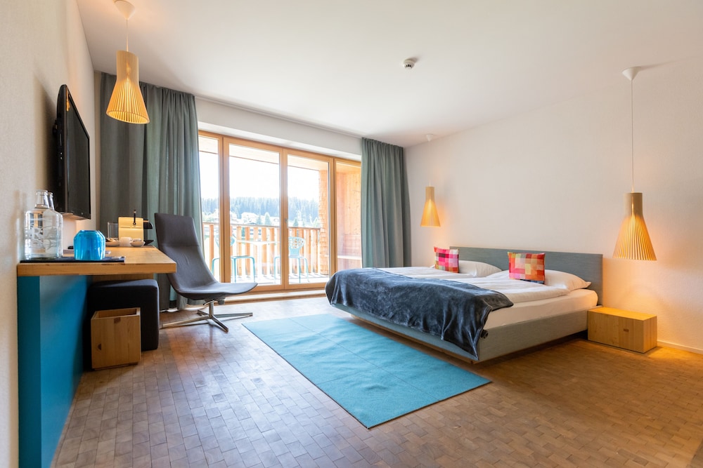 Superior Double Room, 1 King Bed, Mountain View