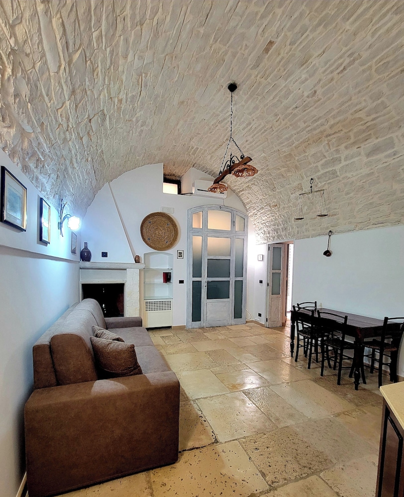House, 2 Bedrooms, Smoking, Patio