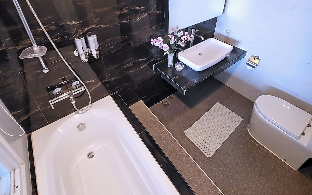 Exclusive Room - Photo 7