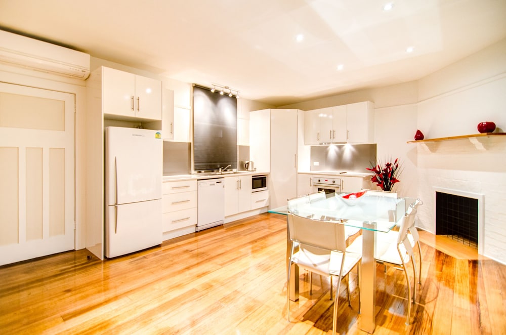 Deluxe Townhome, 2 Bedrooms photo 3