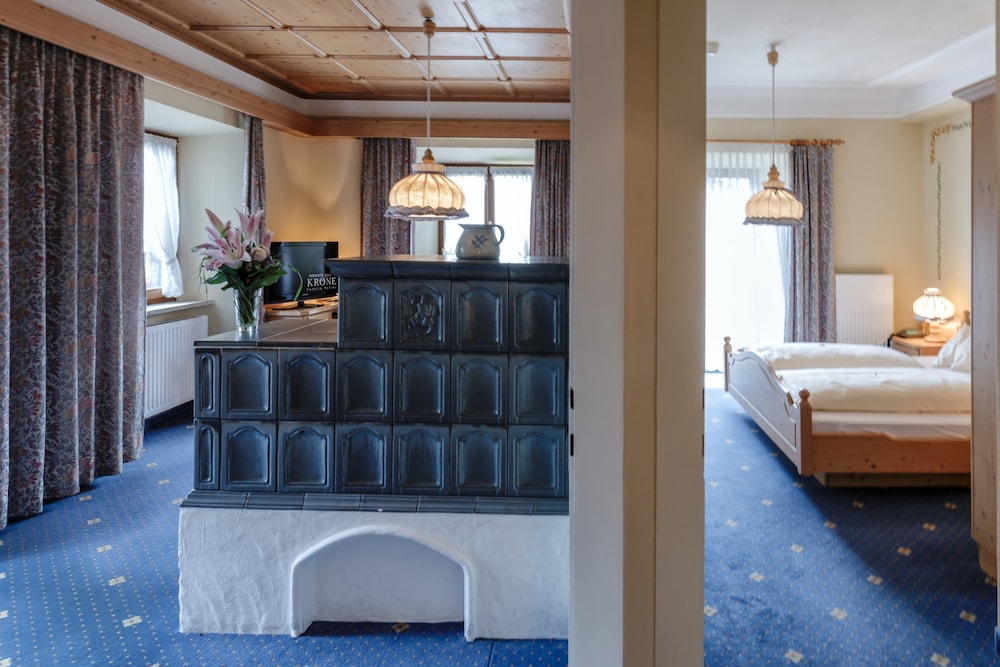 Suite, Balcony, Mountain View (Romantic)