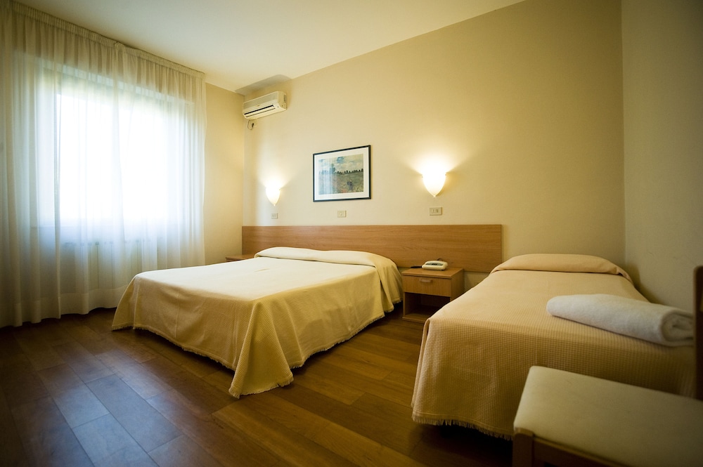 Triple Room - Photo 4