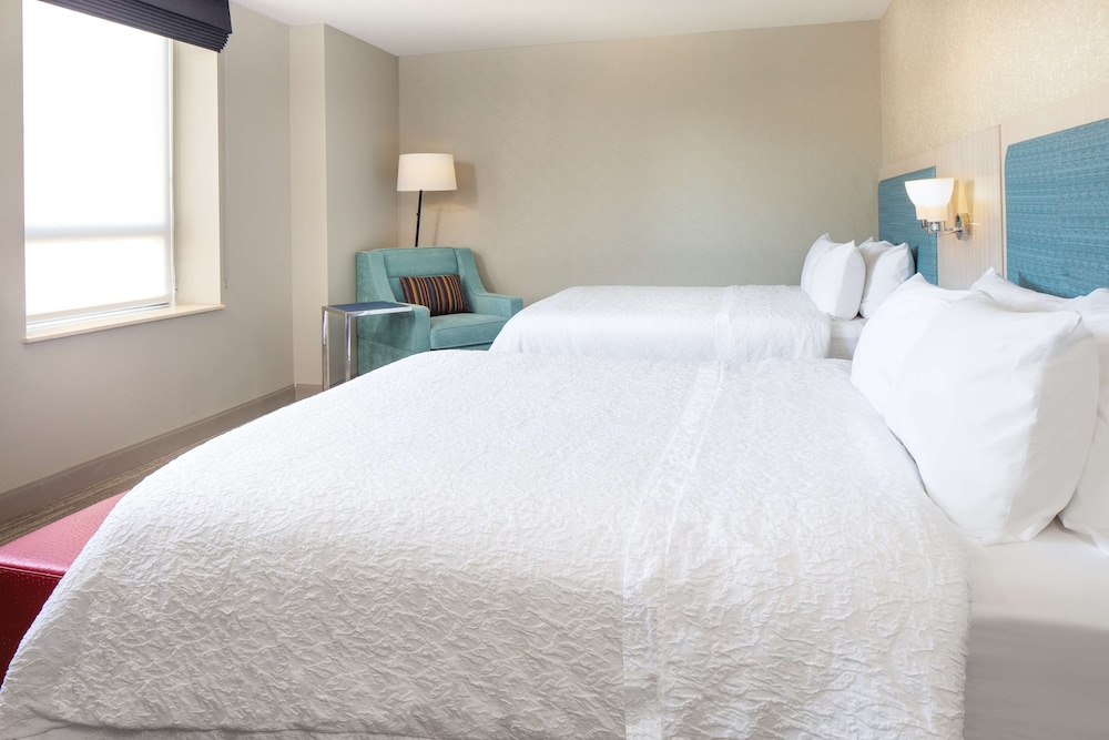 Room, 2 Queen Beds, Accessible, Non Smoking - Photo 2