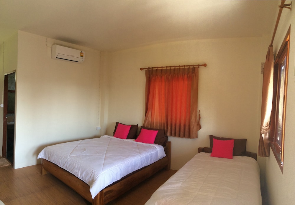 Standard Triple Room with Air photo 1