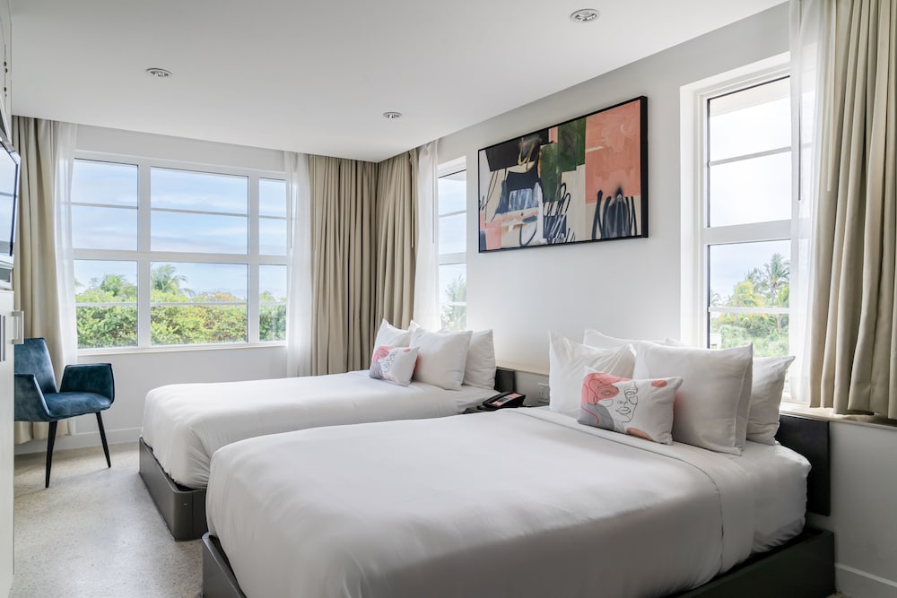 Oceanfront Room - 2 Double Beds - Photo 1
