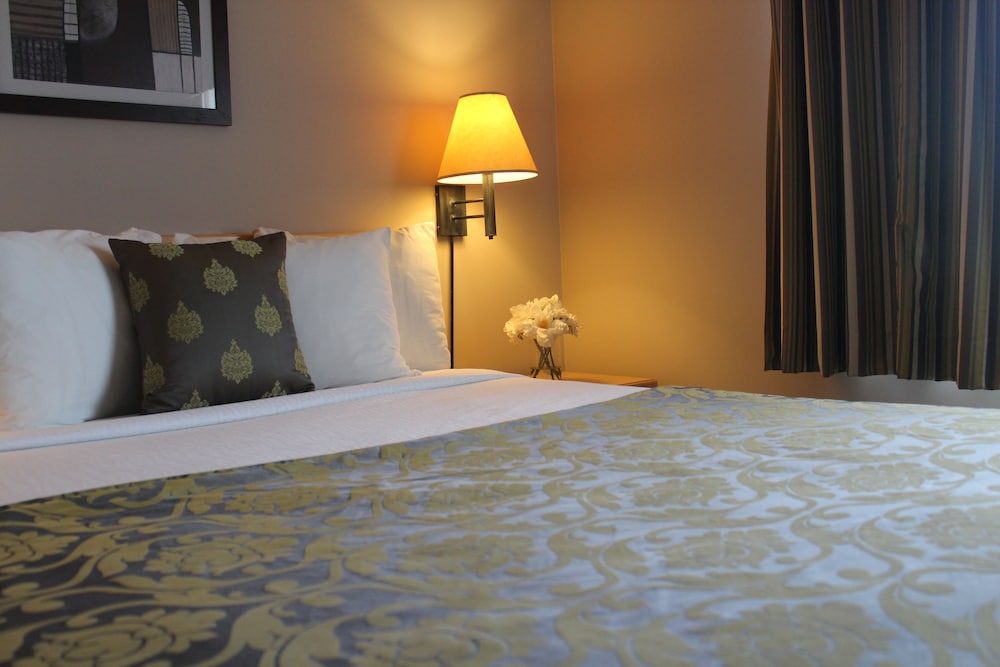 Superior Room, 1 Queen Bed, Non Smoking - Photo 2