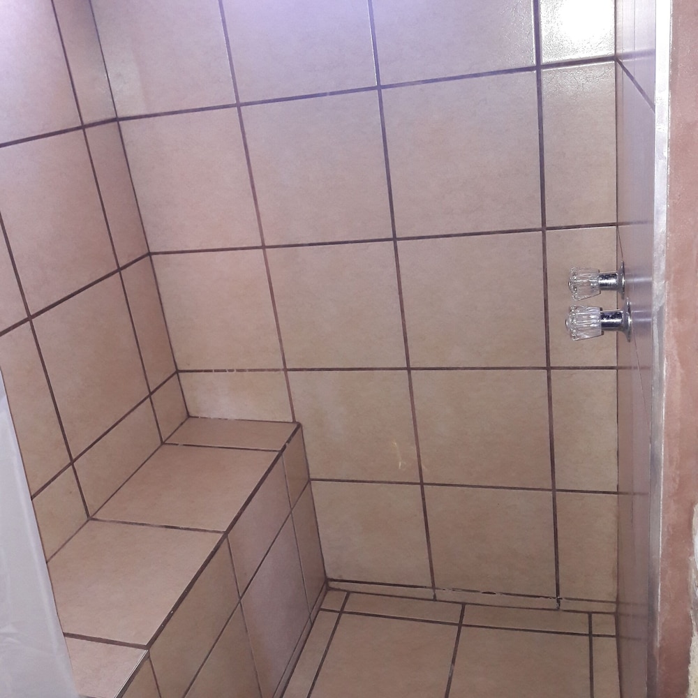 Family Cabin, 1 Bedroom, Non Smoking, Pets Allowed photo 3
