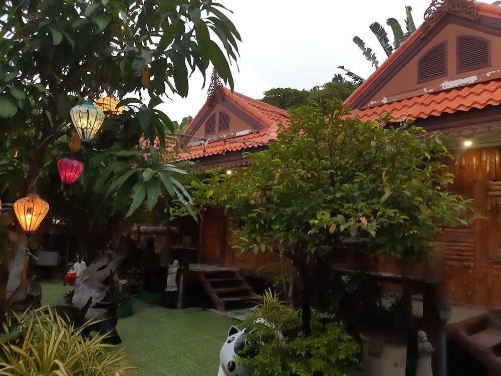 Superior Double Room (Pool Access) photo 3