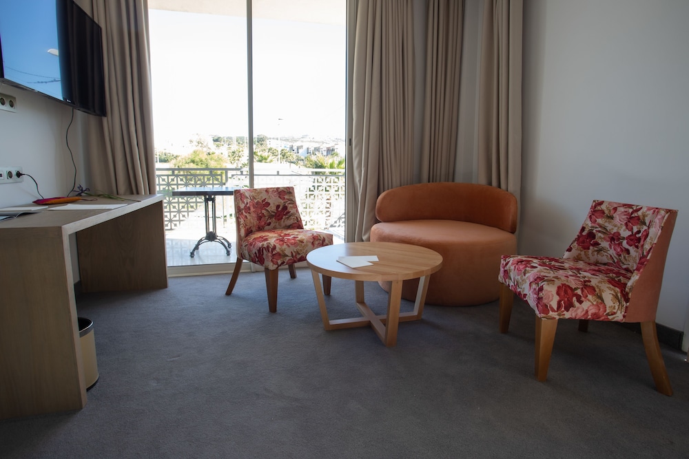 Deluxe Double Room - Photo 6