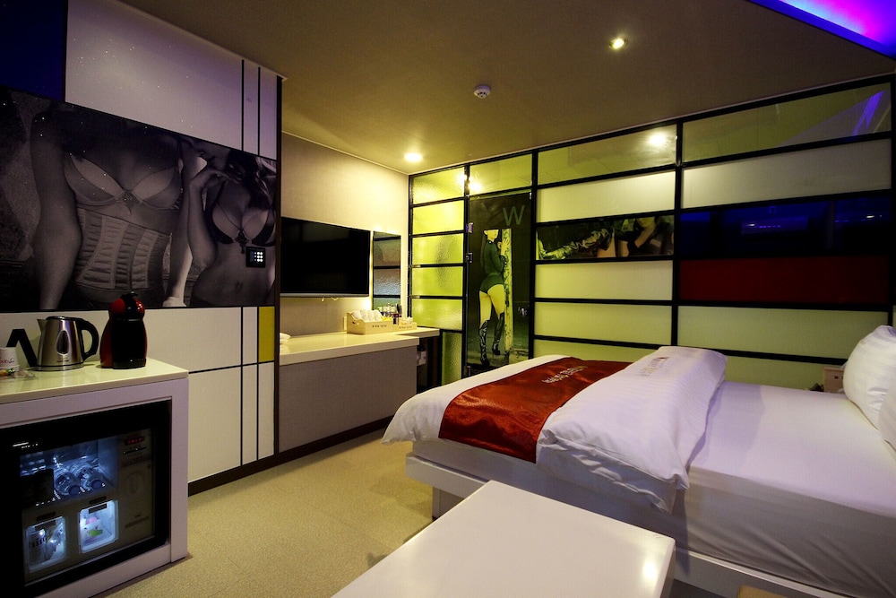 Room (1 vehicle per room A)