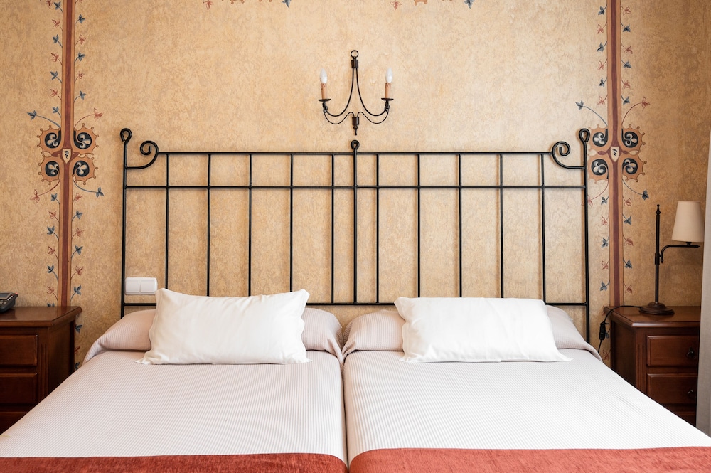 Superior Twin Room photo 3