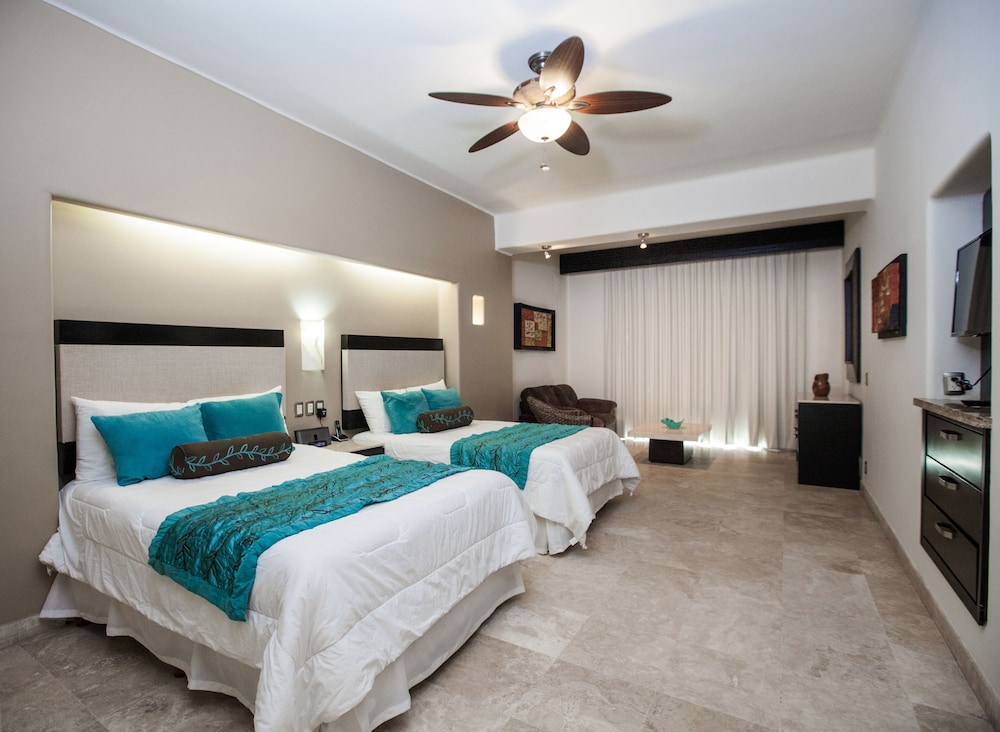 Junior Studio Suite