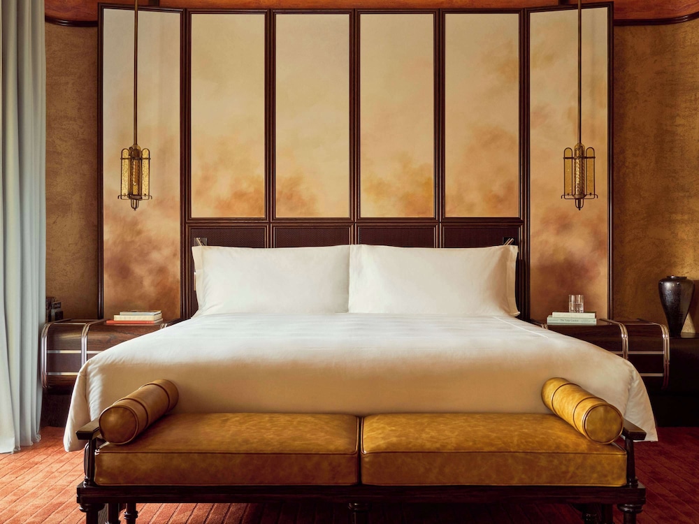 Orient Express Suite thumbnail 5