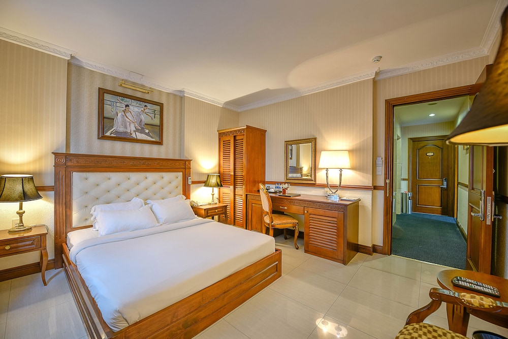 Deluxe Double Room, 1 Queen Bed, Balcony, Park View