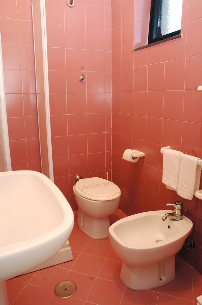 Double Room Single Use photo 3