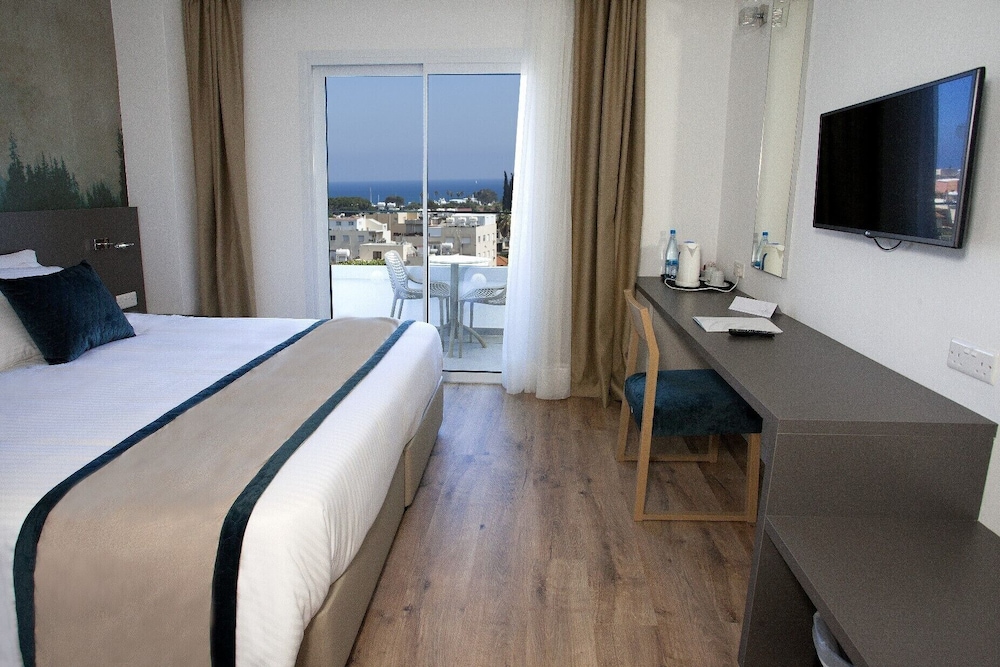 Standard Double Room photo 3