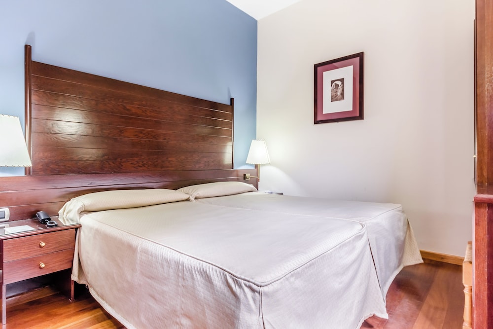 Quadruple Room (2 extra beds) photo 3