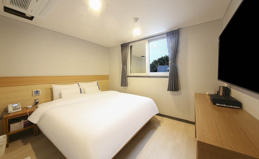 Standard Room photo 2