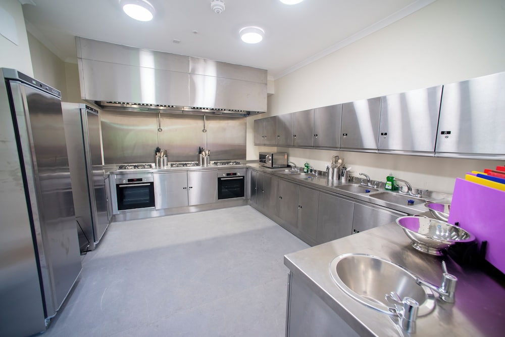 Triple Room, Ensuite photo 3