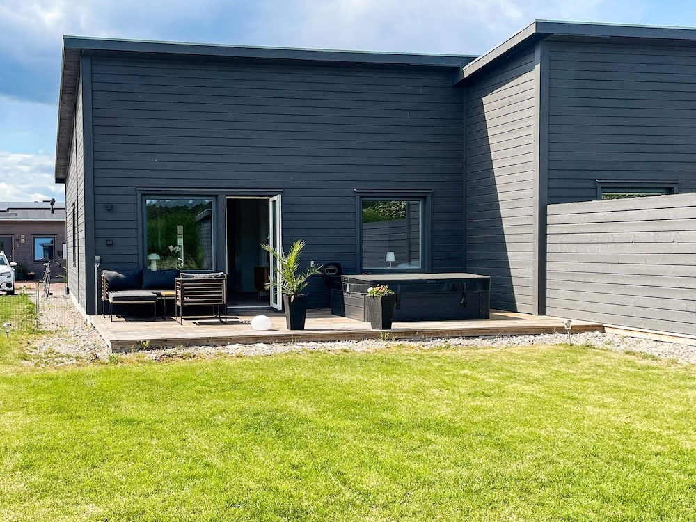 House photo 2