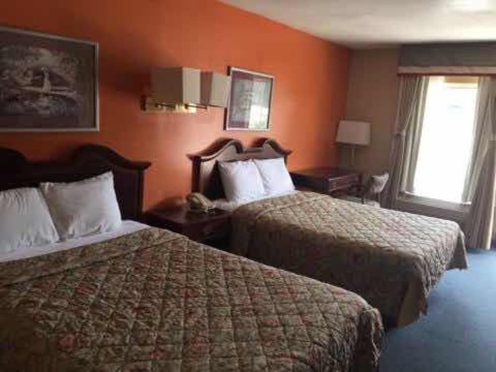 Deluxe Room, 2 Queen Beds, Non Smoking