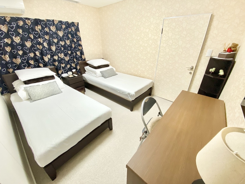 Family Room, 2 Bedrooms, Balcony (2LDK) photo 2