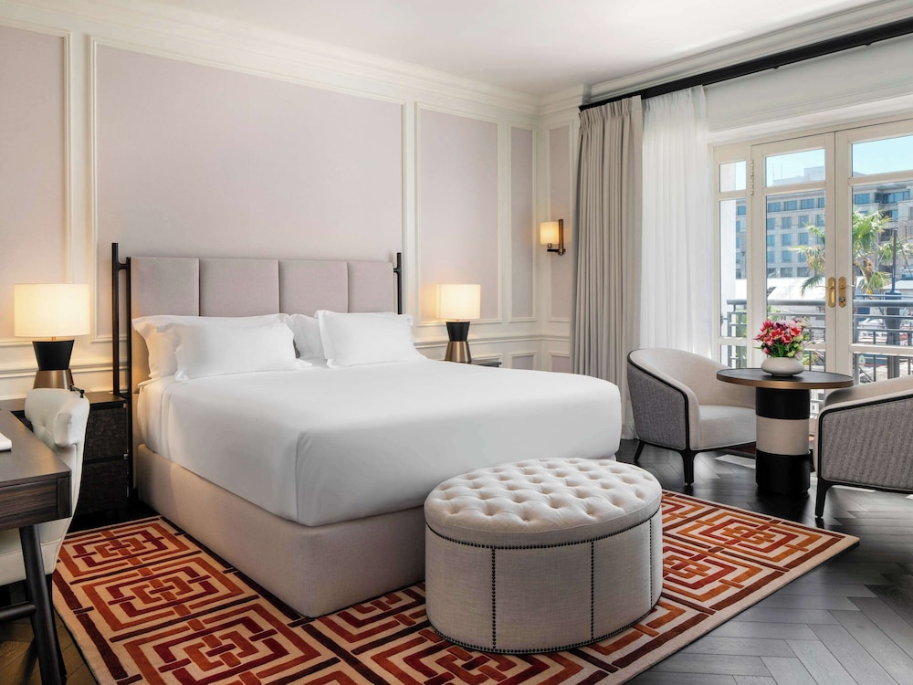 Room, 1 King Bed, Harbor View (Fairmont) photo 1