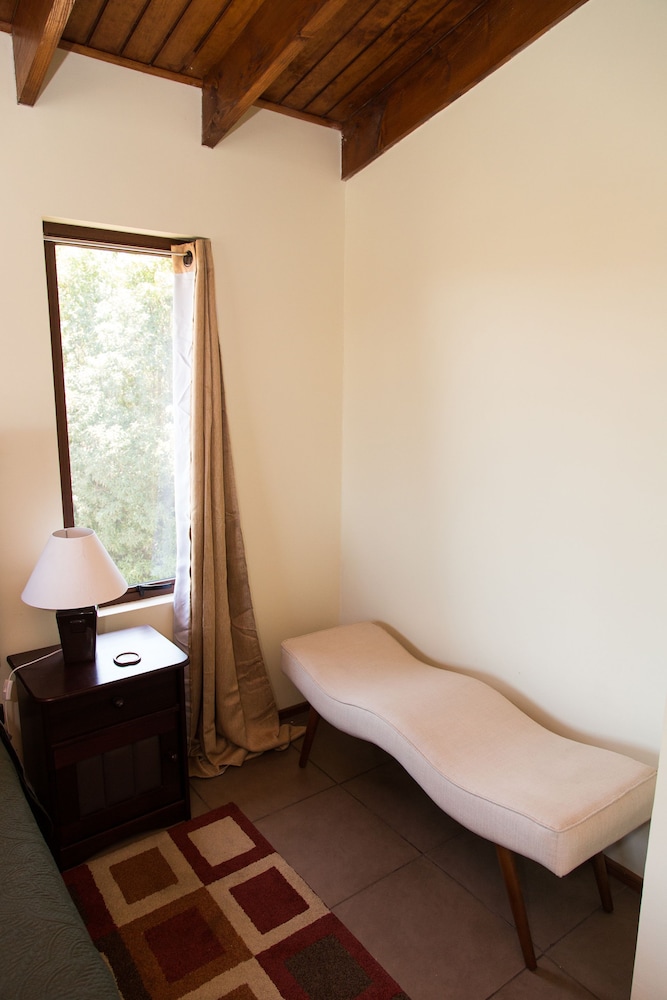 Standard Triple Room, 1 King Bed photo 3