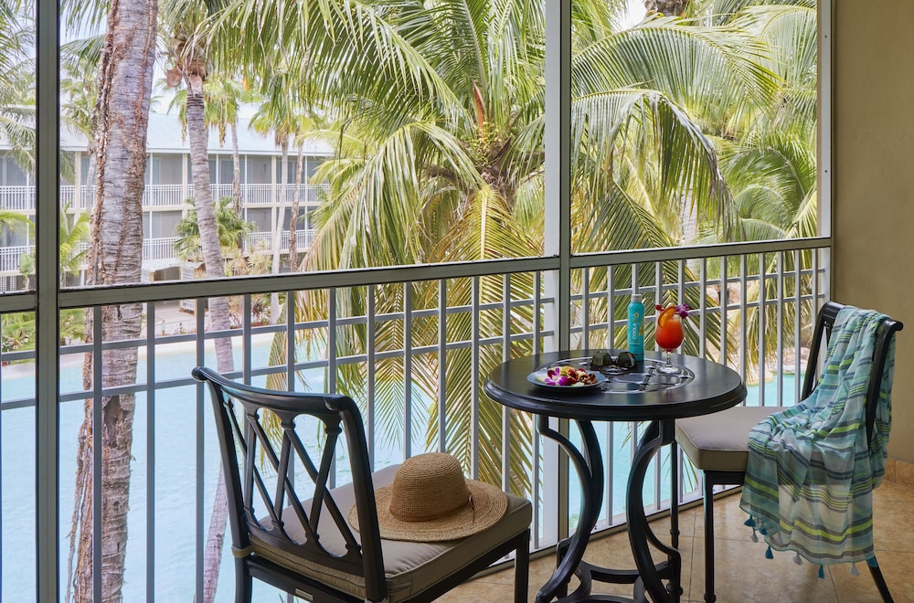 Lagoon View One Bedroom King Suite - Photo 5