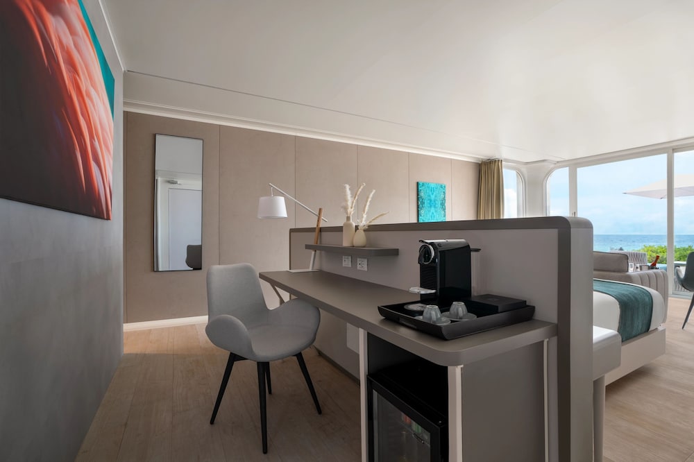 Preferred Club Mare Premium Beachfront Bungalow King