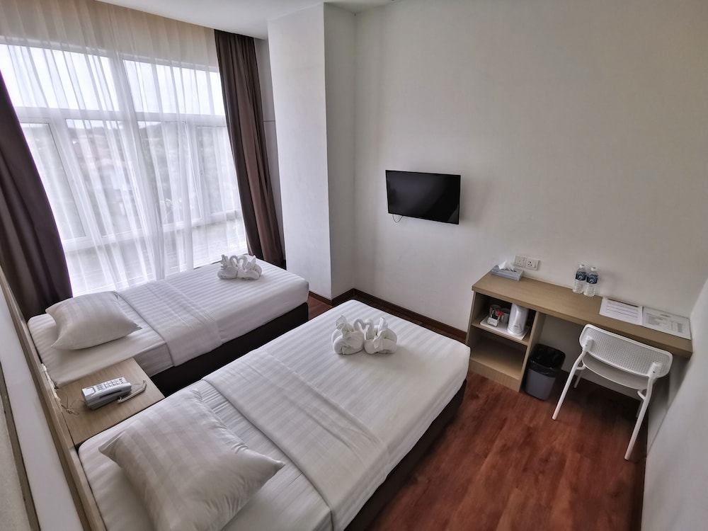 Superior Twin Room - Photo 1