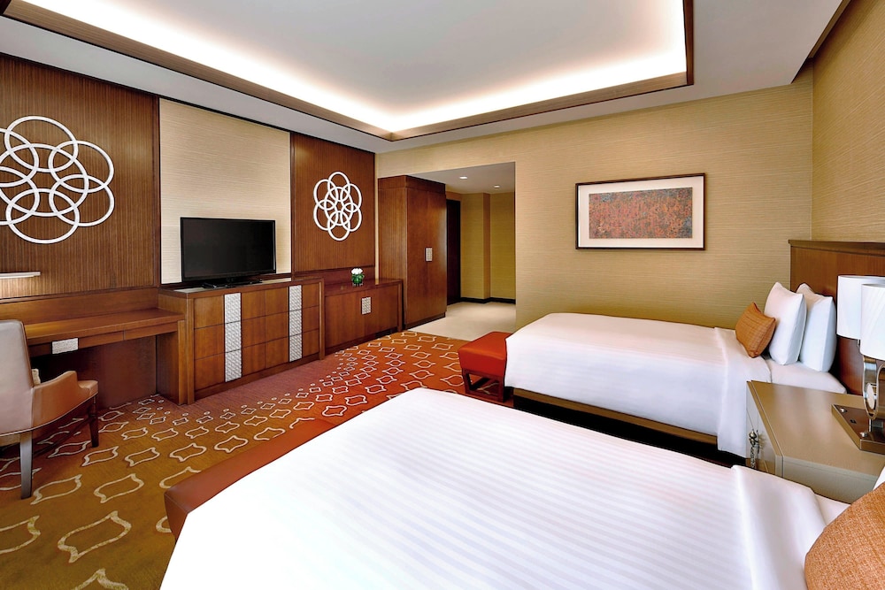 Deluxe Room, 2 Twin Beds, City View photo 2