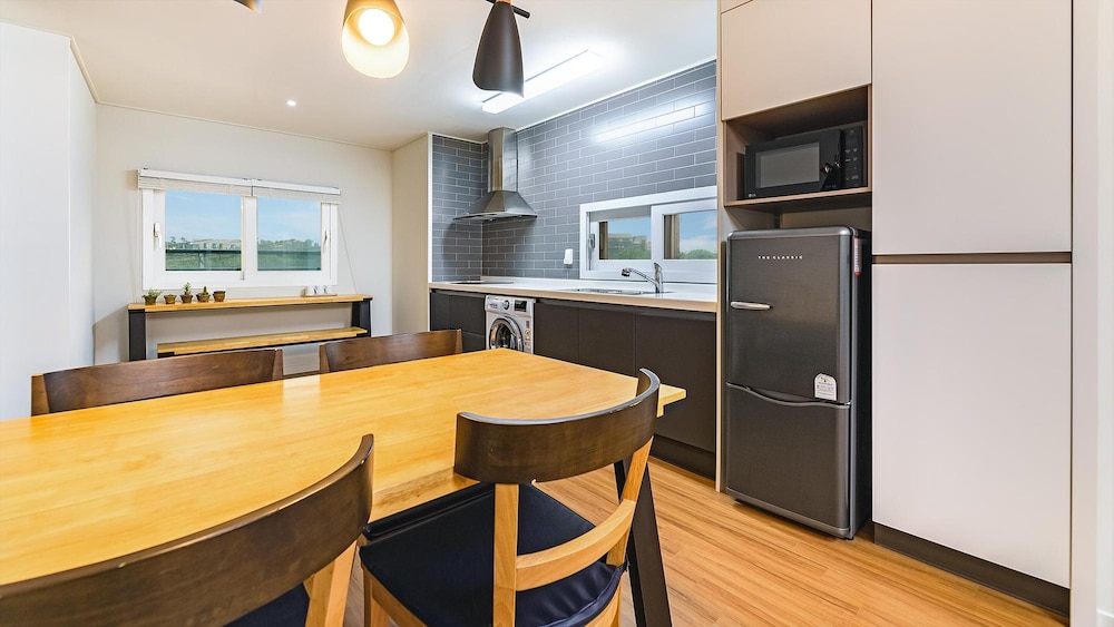 Basic Room, 1 Bedroom (201) - Photo 7