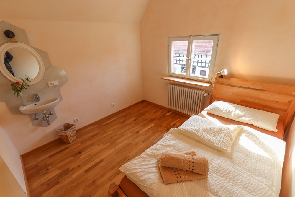 Basic Single Room